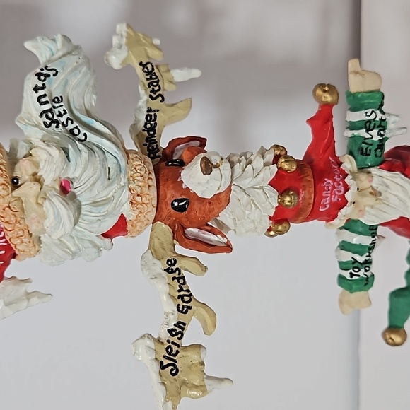 House of Lloyd Christmas Around the World VTG Twistable North Pole Directory - Picture 4 of 8